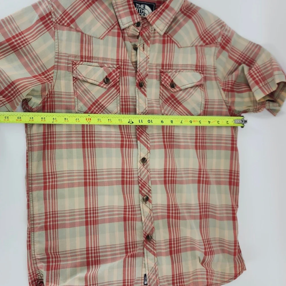 The North Face Mens Red Plaid Short Sleeve Western Button Up Shirt Medium M